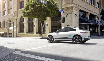 <h1>Jaguar I-PACE con Waymo</h1><div class=