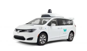 <h1>Chrysler Pacifica con Waymo</h1><div class=