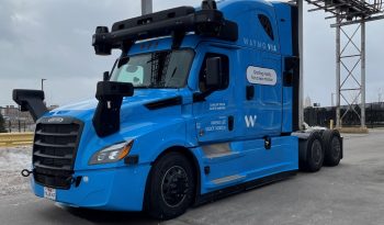 <h1>Freightliner con Waymo Driver</h1><div class=