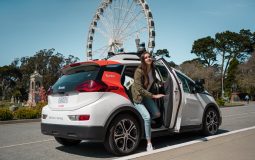 Estudio revela reticencia de los consumidores hacia los robotaxis en Estados Unidos