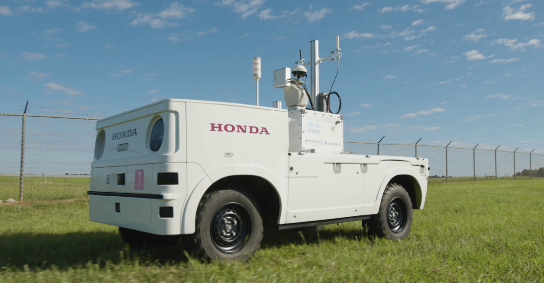 Honda presenta su Vehículo de Trabajo Autónomo eléctrico para optimizar las operaciones en aeropuertos
