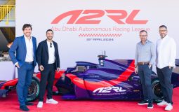 Abu Dhabi presenta un coche de carreras autónomo para la nueva Liga de Carreras Autónomas A2RL