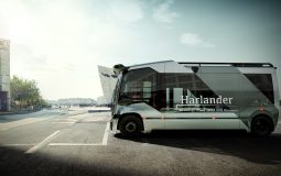 Belfast se prepara para la llegada de autobuses eléctricos autónomos en 2025