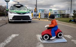 Detroit se une a la Universidad de Michigan y May Mobility para probar vehículos autónomos orientados a adultos mayores y personas con discapacidades