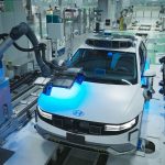 Hyundai y Motional inauguran centro de innovación y presentan el IONIQ 5 robotaxi, un vehículo autónomo y eléctrico que promete revolucionar la movilidad urbana.