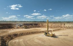 Thiess lidera la revolución tecnológica en la minería con operaciones autónomas en el Complejo Olive Downs