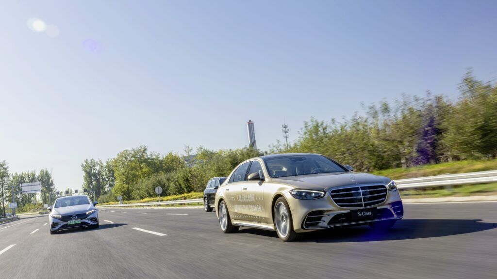 Mercedes-Benz obtiene permiso para probar su tecnología de conducción autónoma en las autopistas de Beijing