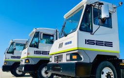 ISEE despliega la primera flota comercial de camiones autónomos en un centro de distribución en Texas