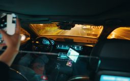 Baidu lanza el primer servicio de robotaxi 24/7 en China, revolucionando el transporte autónomo