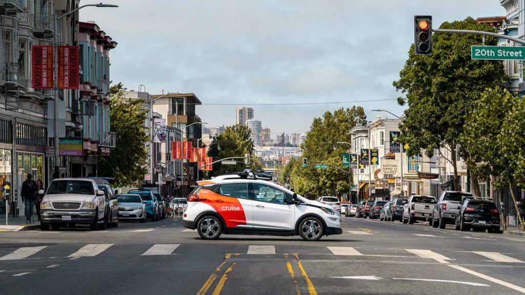 El Consejo de la Ciudad de Oakland respalda el proyecto de ley para regular los vehículos autónomos en California
