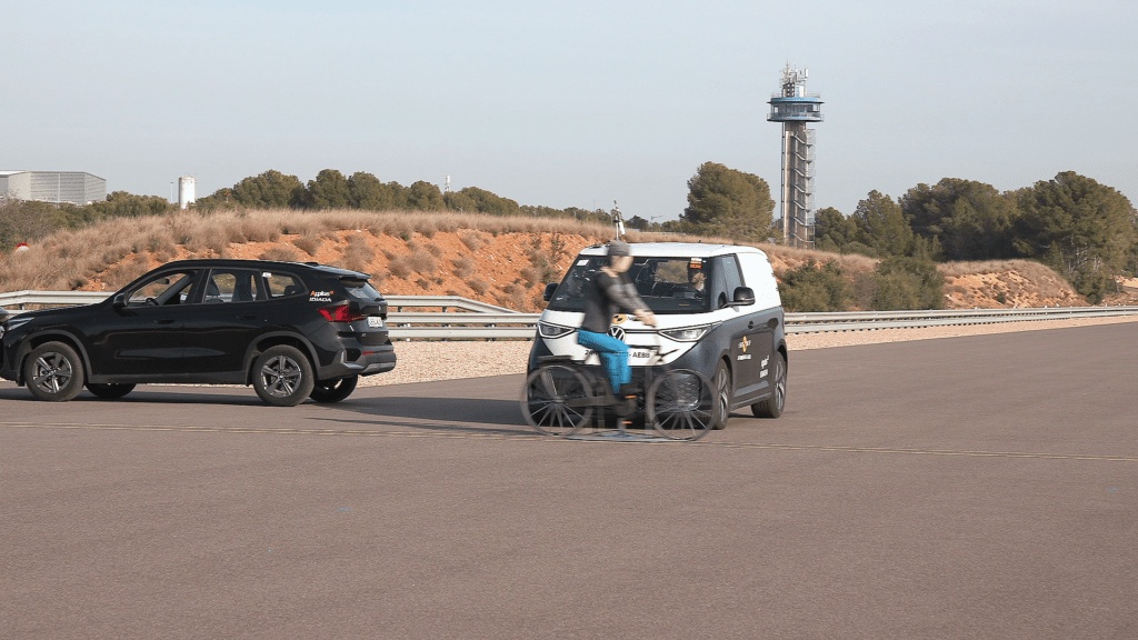 Euro NCAP insta a mejorar la seguridad en furgonetas pequeñas y destaca a Mercedes-Benz y Volkswagen en sus calificaciones de evitación de choques