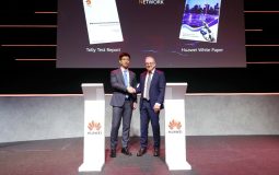 Huawei presenta solución de red de conducción autónoma de nivel 4 para centros de datos en el MWC Barcelona 2024
