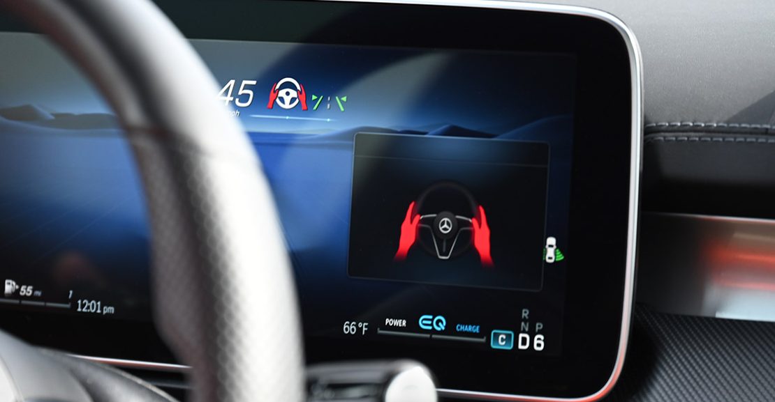 Nuevo programa de calificación del IIHS pone a prueba la seguridad de los sistemas de conducción automatizada