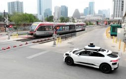 Waymo expandirá su servicio de transporte autónomo al público en Los Ángeles y Austin este año