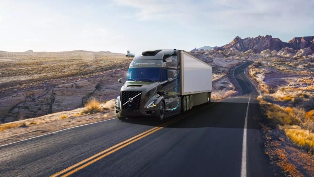 Volvo presenta su innovador camión autónomo VNL en colaboración con Aurora Innovation