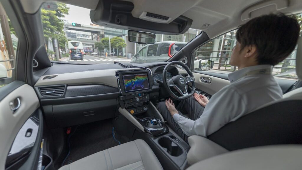Nissan avanza hacia la movilidad autónoma con demostraciones de su prototipo Nissan LEAF