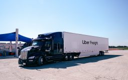 Uber Freight y Aurora Innovation lanzan Premier Autonomy para democratizar el transporte autónomo
