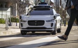 Waymo expande su servicio de vehículos autónomos en Phoenix, cubriendo ahora 315 millas cuadradas