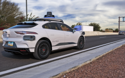 Waymo llama a revisión a sus Sistemas de Conducción Automatizada por un error de software que podría incrementar el riesgo de accidentes
