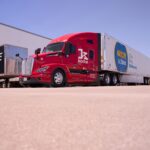 Avances en Transporte Autónomo: J.B. Hunt, Bridgestone y Kodiak Superan las 50,000 Millas Sin Accidentes