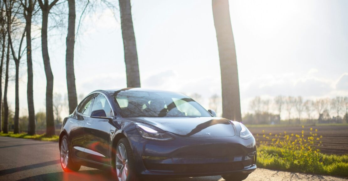 Tesla y Nvidia: La Batalla por la Conducción Autónoma en China