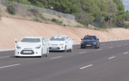 "Euro NCAP evalúa sistemas de conducción asistida: BMW i5 y Mercedes-Benz Clase C destacan, BYD ATTO 3 no recomendado"