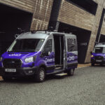 Furgonetas y minibuses Ford E-Transit autónomos de Oxa: una solución escalable para logística y transporte