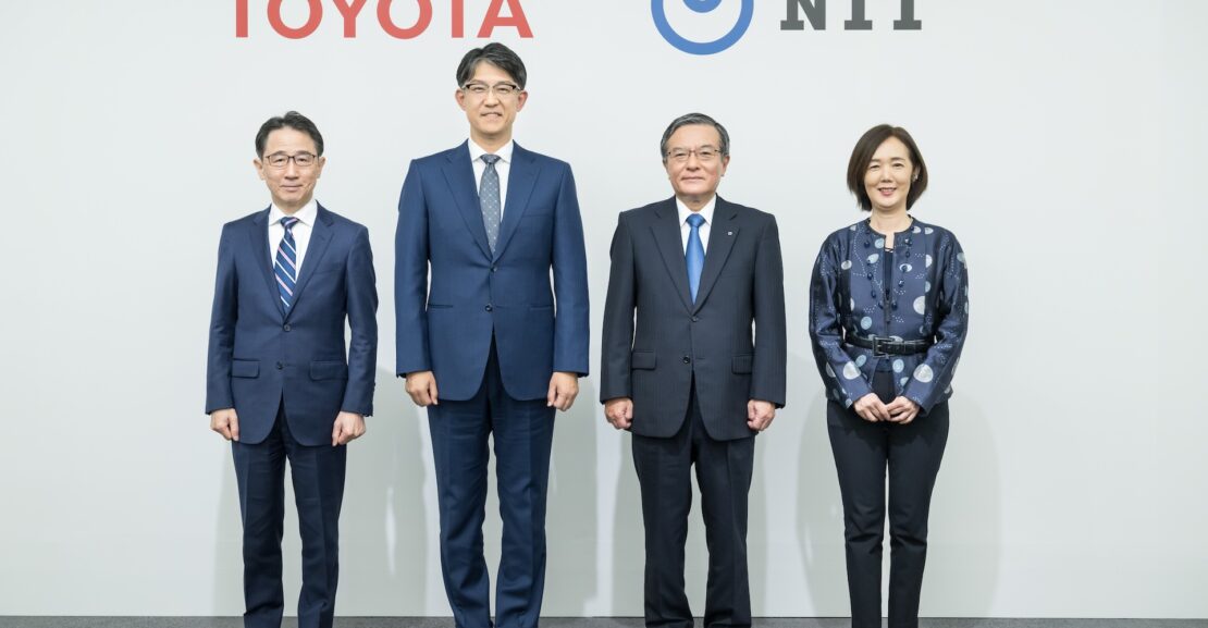 Toyota y NTT colaboran para desarrollar una plataforma de movilidad basada en IA y reducir accidentes de tráfico