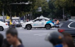 Pony.ai lanza servicio de robotaxi autónomo de pago en Guangzhou y amplía su liderazgo